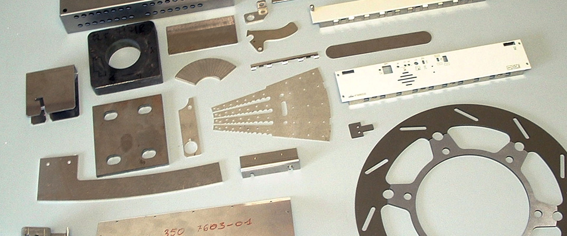 Comen Carpenterie metalliche e Carrozzerie per macchine utensili 0817733136  precisione acciaio Carpenterie per Quadri 